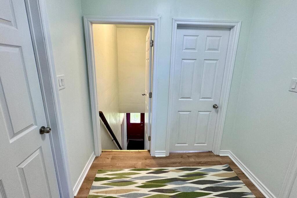Near The Falls Two Bedroom - 5 Min Walk To Clifton Niagara Falls Exteriör bild